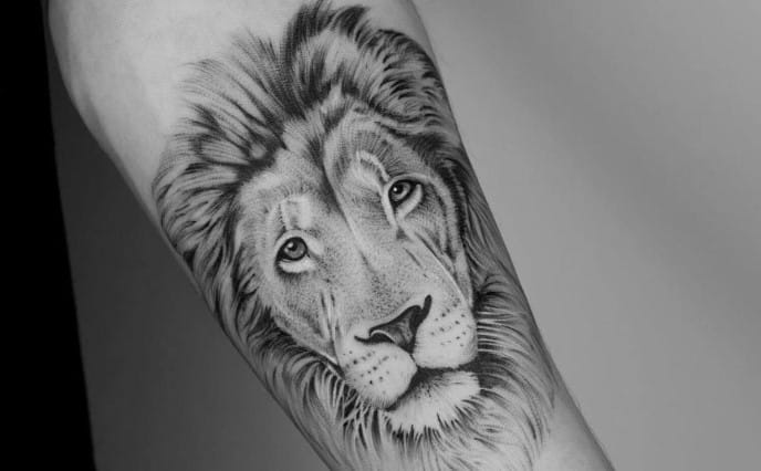 15+ Small Lion Tattoos – Tiny Tattoo Designs